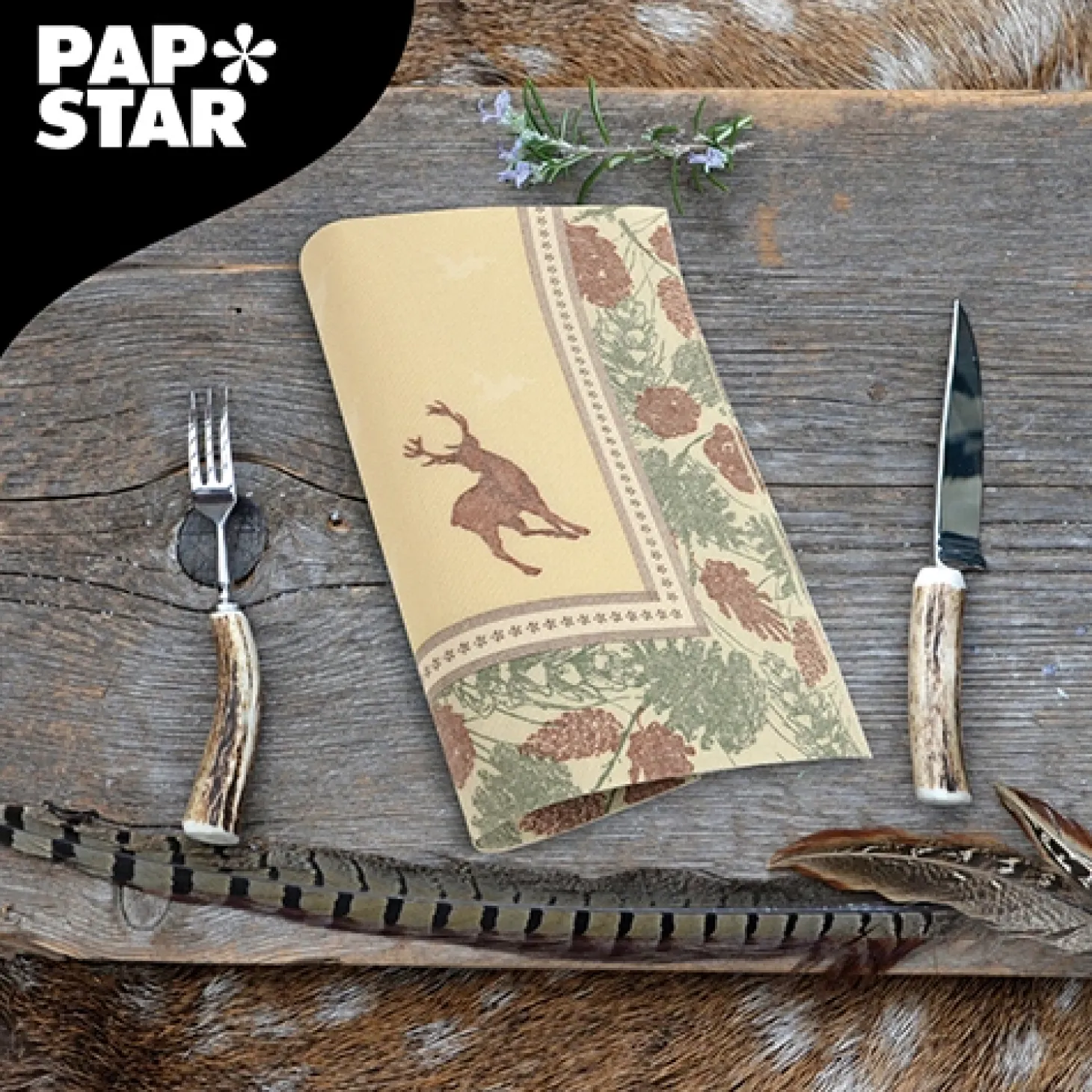 PAPSTAR Servietten "ROYAL Collection" 1/4-Falz 40 cm x 40 cm "Majestic Deer"