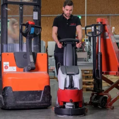 Sprintus Torana Scheuersaugmaschine mit Akkubetrieb